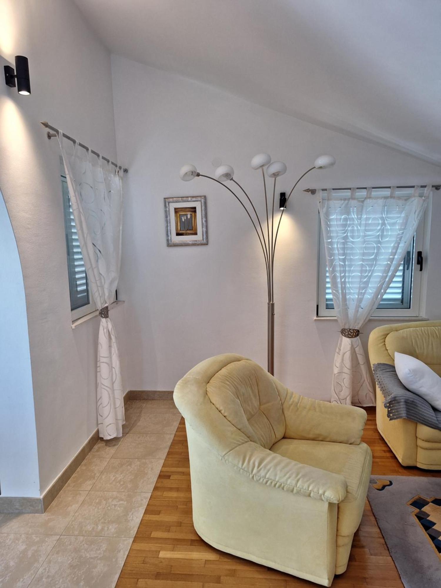 Apartments Romana Слатине Экстерьер фото